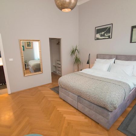 Stross Apartments Загреб Экстерьер фото