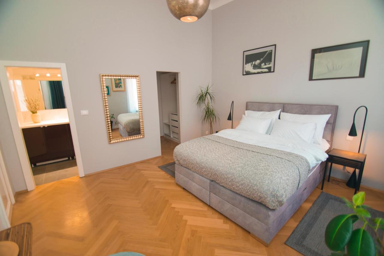 Stross Apartments Загреб Экстерьер фото